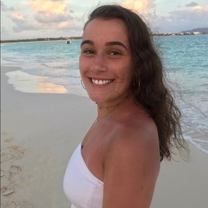 Meet your Posher, Rebecca